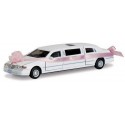 KINSMART Lincoln Love Limousine, металлическая, инерционная, в коробке KT7001WW